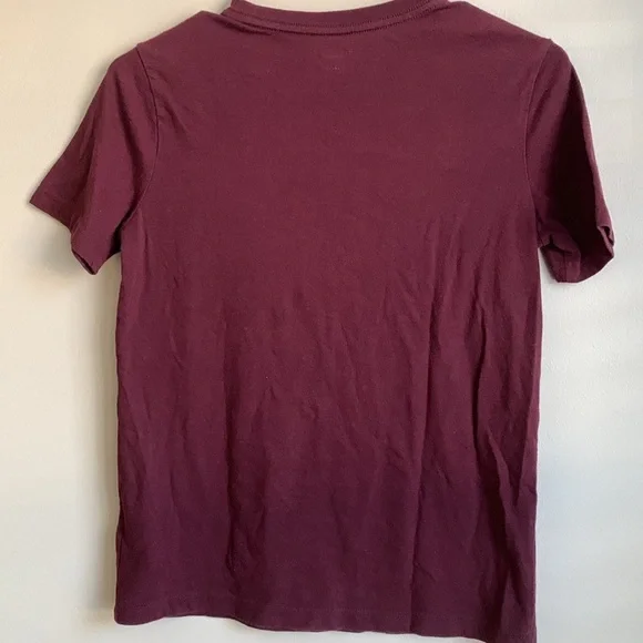 Old Navy burgundy graphic tee size large (10/12) - Picture 3 of 3